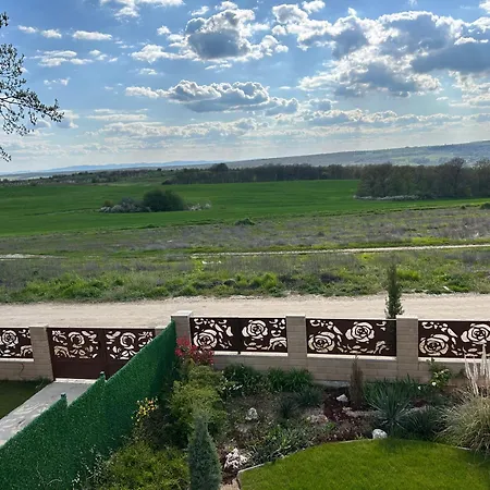 Луксозна вила Belvedere *